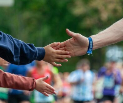 hands marathon gesture running 8297611