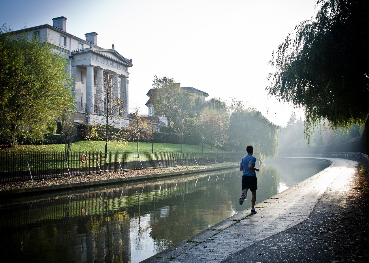 man runner running fitness canal 4800810