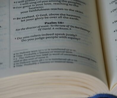 Szybkie czytanie w biznesie - jak czytać więcej raportów w krótszym czasie